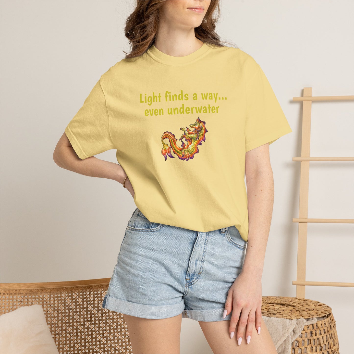 Baby Sunrise Hippocampus – Light Underwater- Golden Ocean Fantasy Art – Warm Fantasy Sea Creature Art-T-Shirt