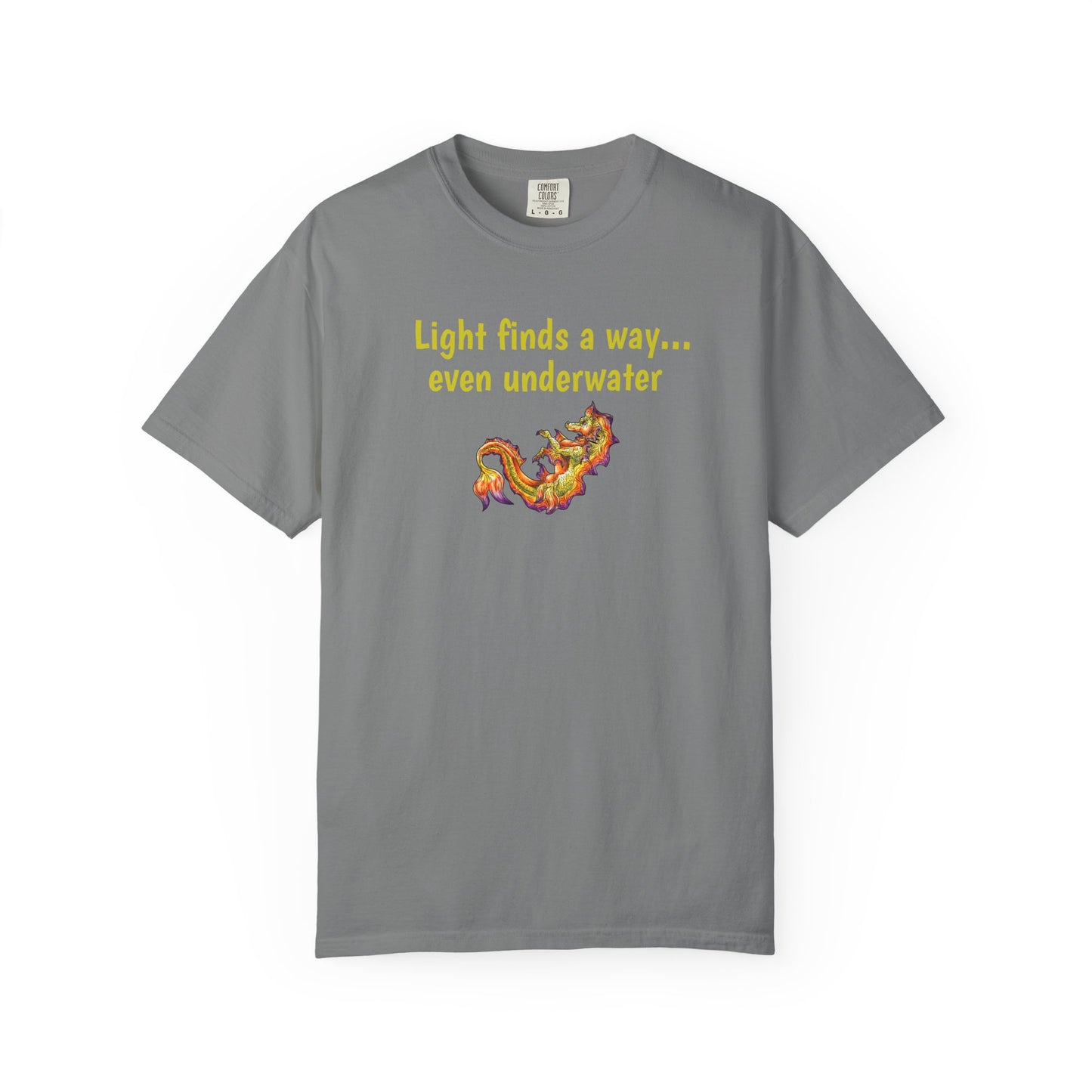 Baby Sunrise Hippocampus – Light Underwater- Golden Ocean Fantasy Art – Warm Fantasy Sea Creature Art-T-Shirt